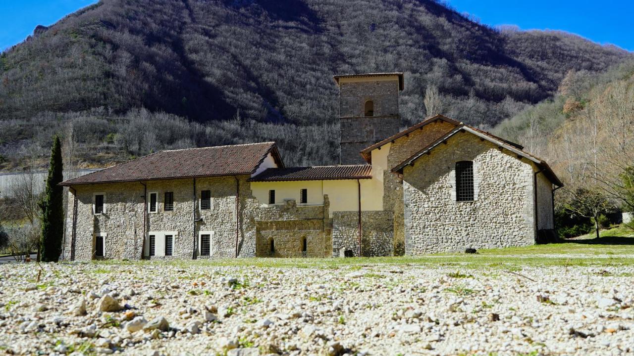 Abbazia Ss. Quirico E Giulitta Otel Micigliano Dış mekan fotoğraf