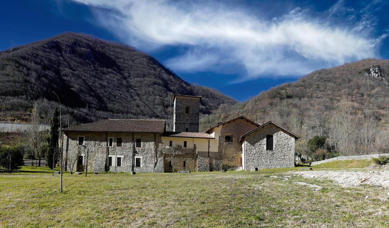 Abbazia Ss. Quirico E Giulitta Otel Micigliano Dış mekan fotoğraf